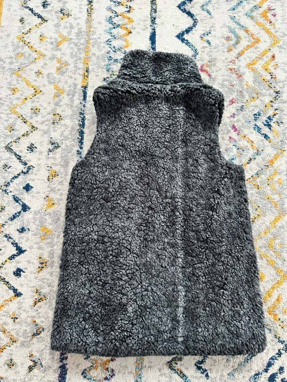 Altar’d State Women’s Vest - Picture 4 of 4
